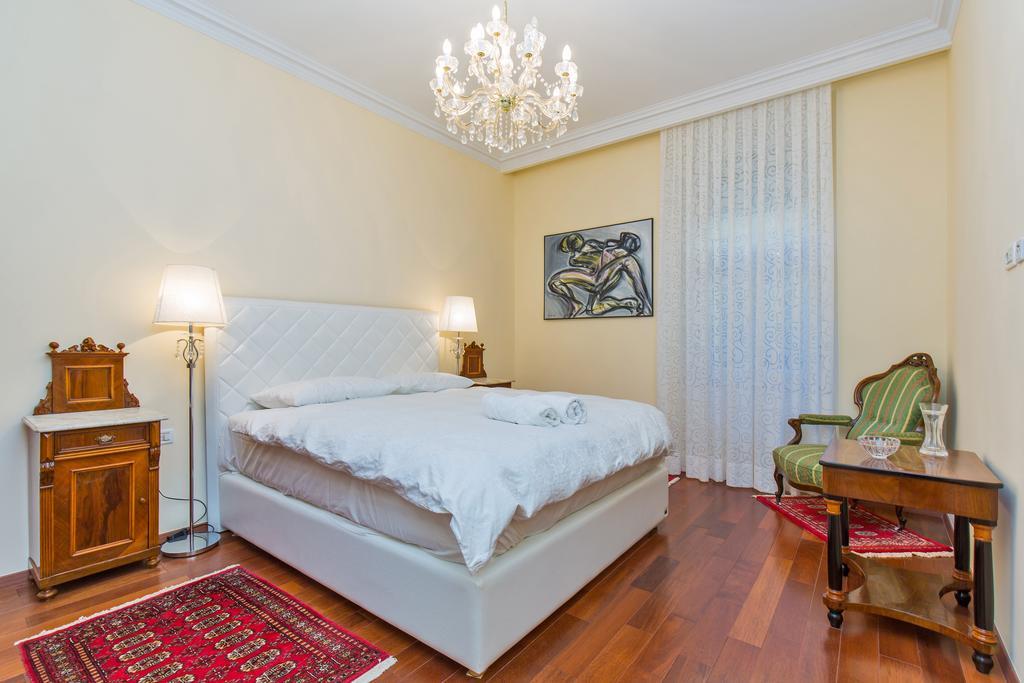 Luxury Seafront Apartment Banje Dubrovnik Dış mekan fotoğraf